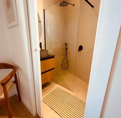 Luxury House Front Line Hébergement de vacances Marbellac