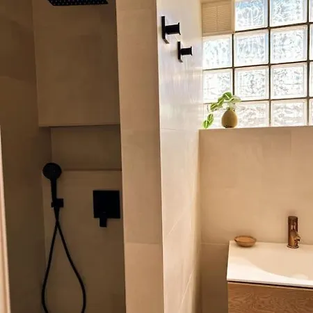 Luxury House Front Line Ferienhaus