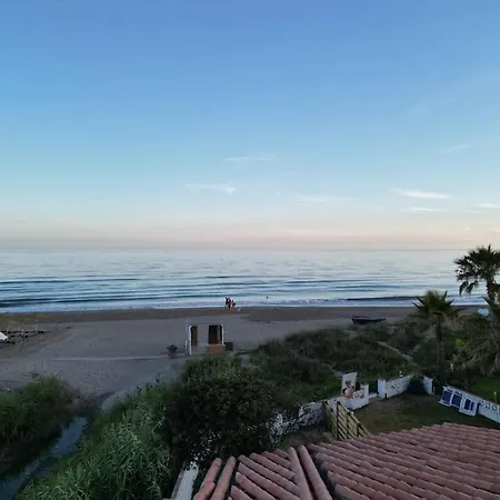 Luxury House Front Line Marbella