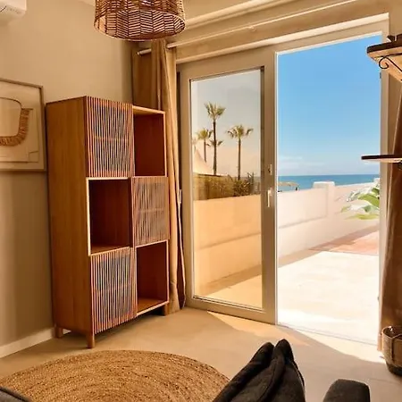 Luxury House Front Line Ferienhaus Marbella